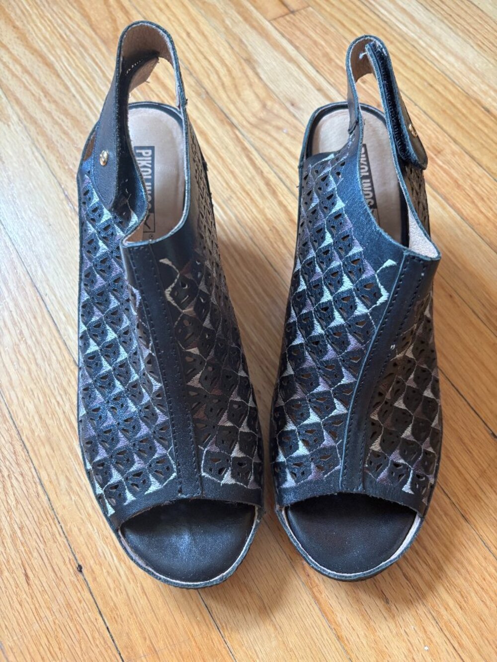 Pikolinos Black Leather Laser Cutout Open Toe Wedge Sandal Size 9.5 (EU40) VGUC